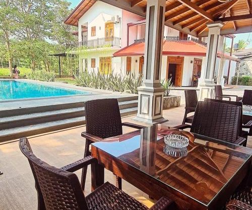 Sunset Villa