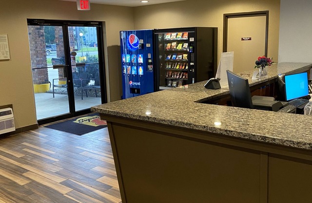 Super 8 by Wyndham Independence KS