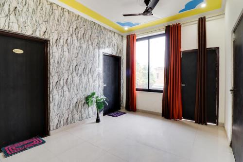 Super Hotel O Legacy Raebareli