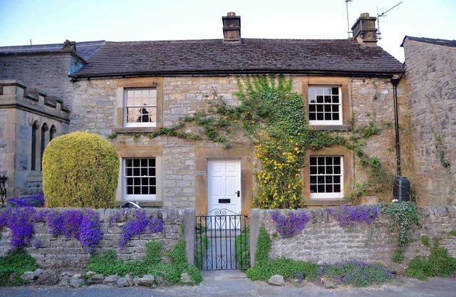 Superbly appointed, Cosy cottage in the heart of the Derbyshire Peak District