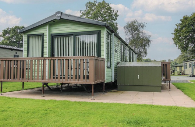 SWAN, pet friendly, with a garden in Shobdon