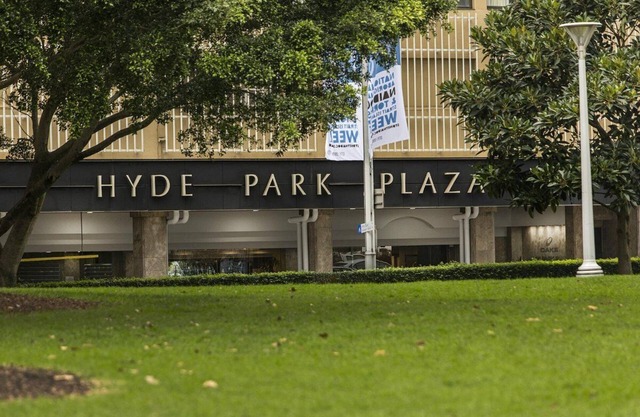 Sydney City Large Studio Apartment with Balcony