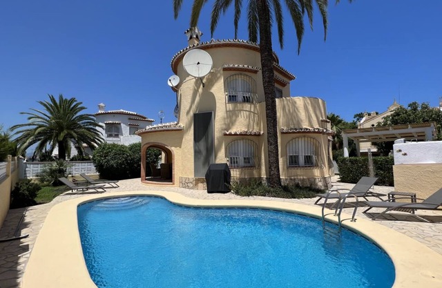 T-0523, Villa Mar, very well maintained villa 500 m to the sea