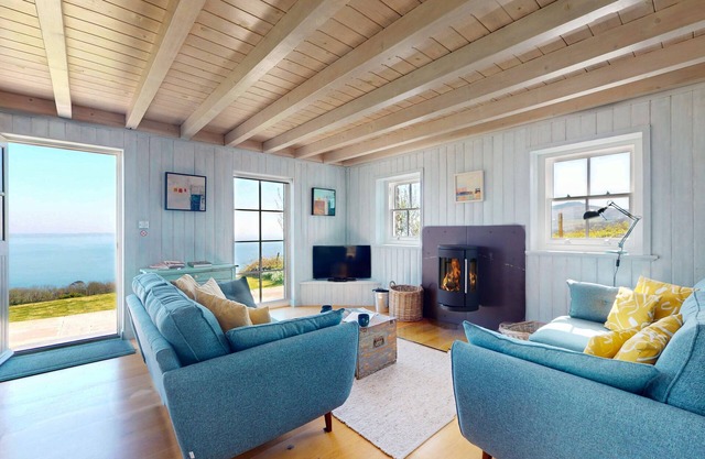 Talarfor - Two Bedroom Cottage, Sleeps 4