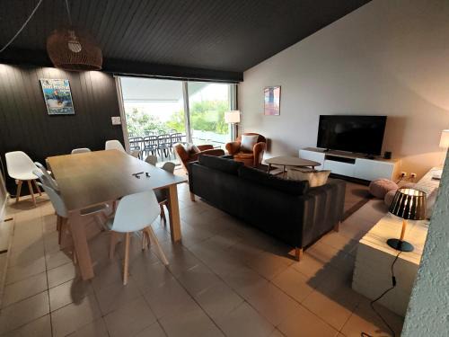Tanchet Beach House