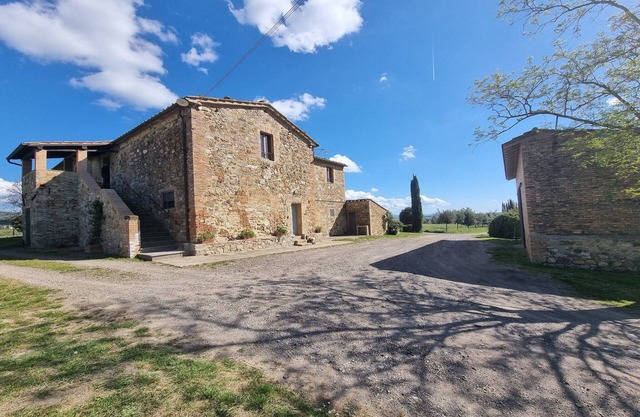 Tasteful Countryside Stay