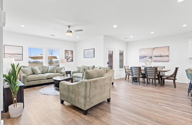 Tastefully furnished apartment in Katy!
