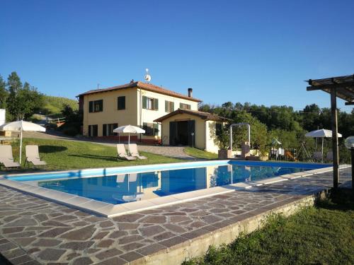 Tenuta MonteOliveto - Family Cottage - Agriturismo nelle Langhe