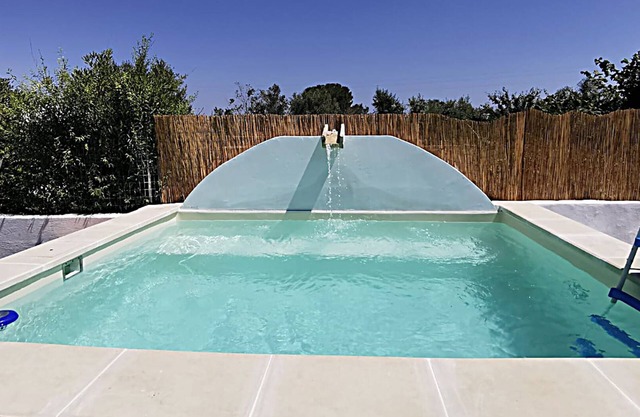 TERRA ROSSA COUNTRY COTTAGE 4 PLACES WITH POOL IDROM YES PETS