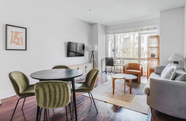 Terrific San Jose 1BR w/Gym, Pool & Spa, nr Restaurants