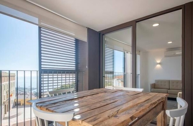 th56e apartamentos murmur la nit