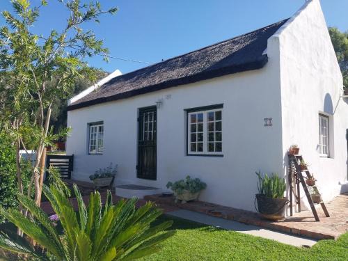Thatch Cottage - The Little Gem