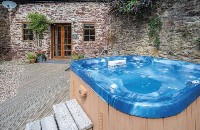 The Apple Store - 1 Bedroom Cottage - St Ishmael's