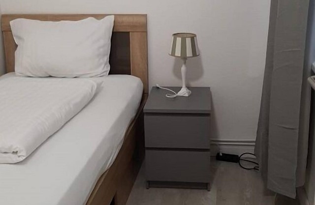 The bright, friendly and spacious apartment no. 41 in our apartment house Haldesdorfer Straße is 65 m2 and is suitable for up to 4 people.