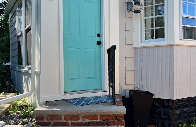The Bungalow @ Elm is located in the heart of Old Town Marblehead, MA.