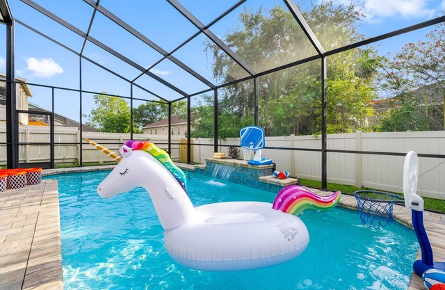 The Cardinal Cove | Spacious Palm Harbor Retreat