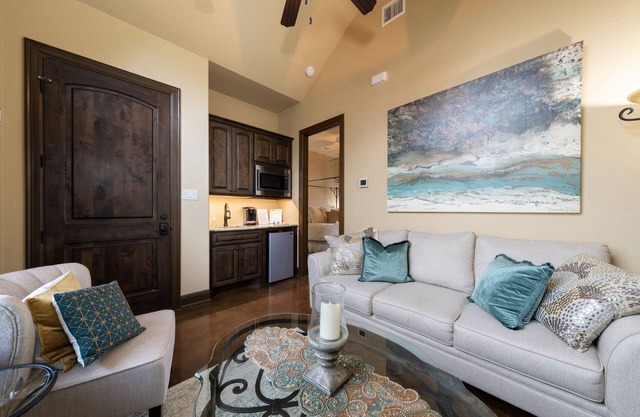 The Casitas At Gruene, #3 Romance Casita