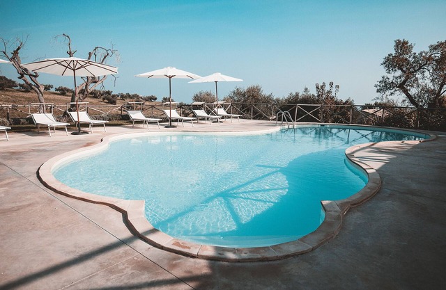 The Cherry Tree, sea view relaxation with pool