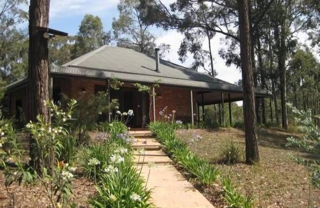 The Cottage Hunter Valley - recently renovated with new playground!