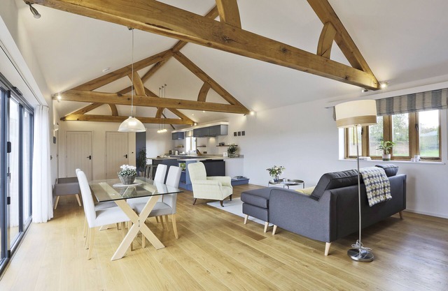 The Cow Shed - One Bedroom House, Sleeps 2