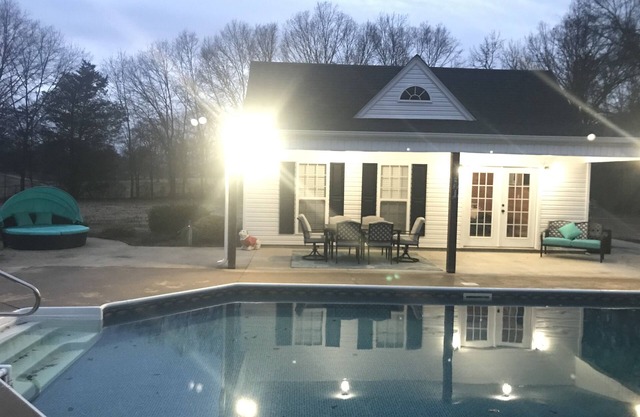 The Dawg House on the Farm