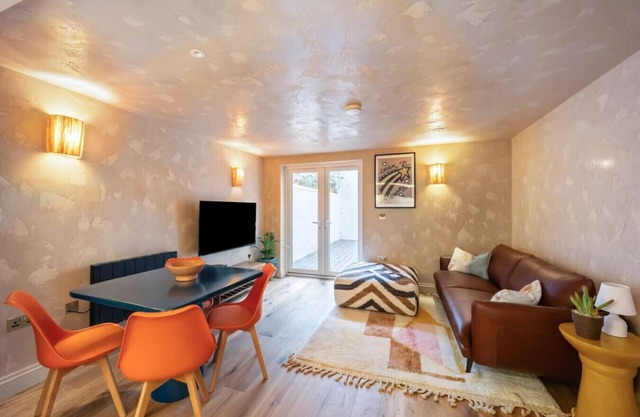 The Elements - Earth Suite, perfect location.