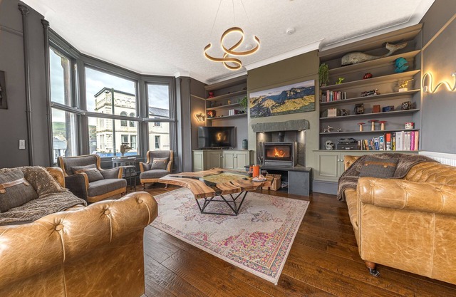 The Eyrie - a luxury maisonette that sleeps 8 guests in 4 bedrooms