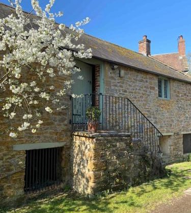 The Granary, Barwick