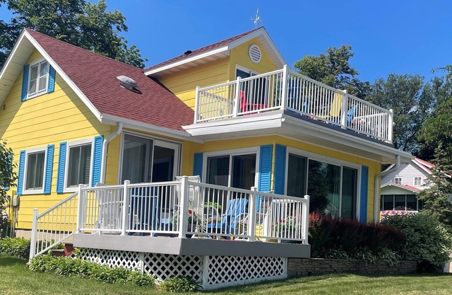 The Great Escape Sleeps 10 Comfortably (6 beds) & Awesome Lake Views!
