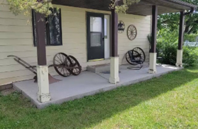 The Hen House Country Living with Farm Life Appeal Indianola, IA