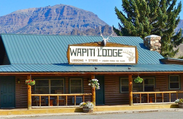 The Historic Wapiti Lodge
