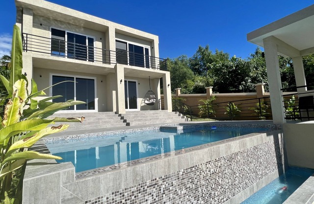 The Indianna ~ Luxury Pool & Spa