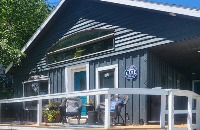 The Lake Lodge Estate at Big Pine Island