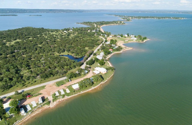 The Lakeside Studio 6