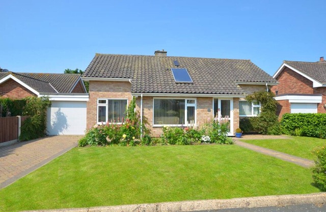 The Laurels - Three Bedroom House, Sleeps 6