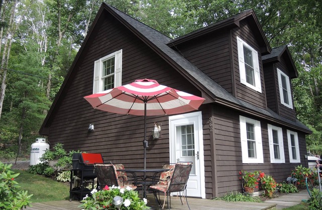The Loft at Oak Shores - Awesome waterfront retreat, close to Dreams Park