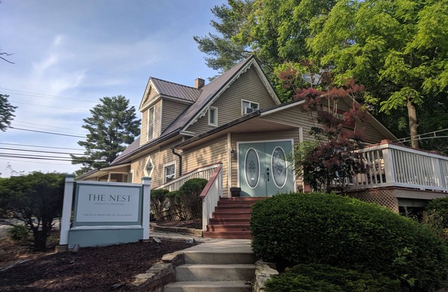 The Nest - Located in the Heart of Nashville Indiana!