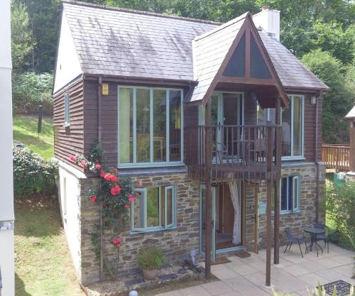 The Nineteenth, Oakridge St Mellion, Free Golf/SPA