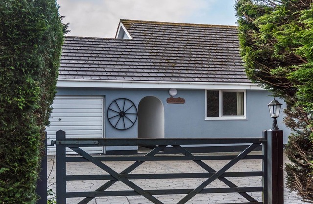 The Old Orchard - 3 Bedroom - Lamphey