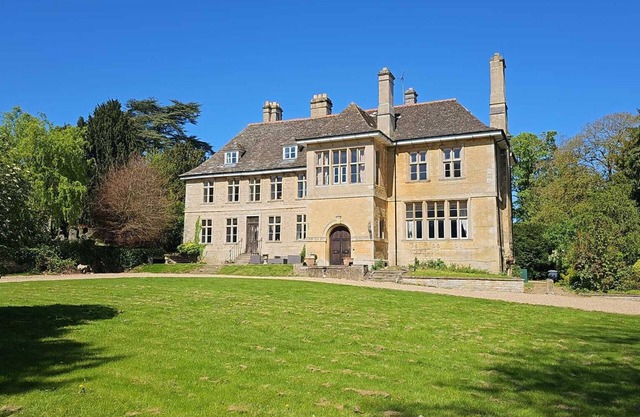 The Old Rectory 10-12 bedrooms