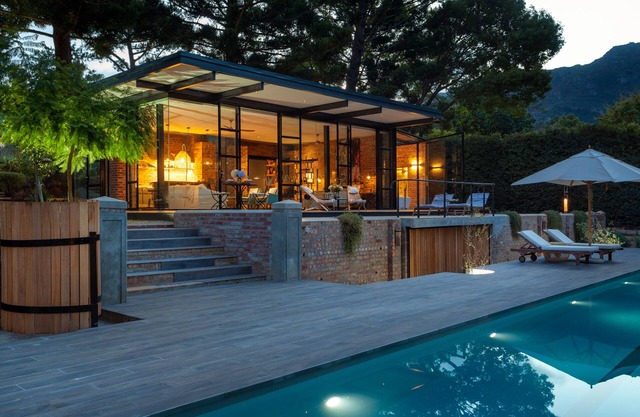THE PAVILLION - CONTEMPORARY DESIGN IN BISHOPSCOURT