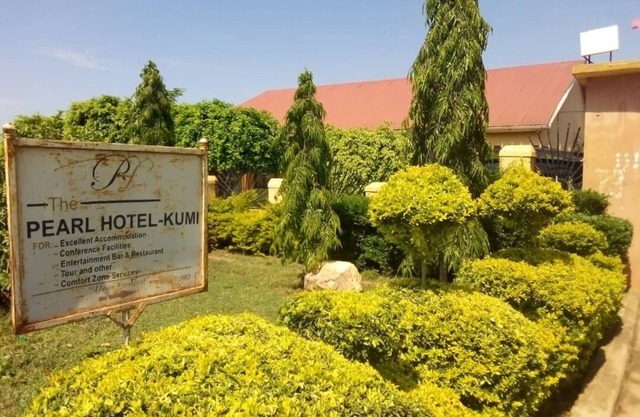 The Pearl Hotel Kumi