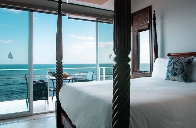 The Pearl – Romantic Oceanfront Hideaway – Panama