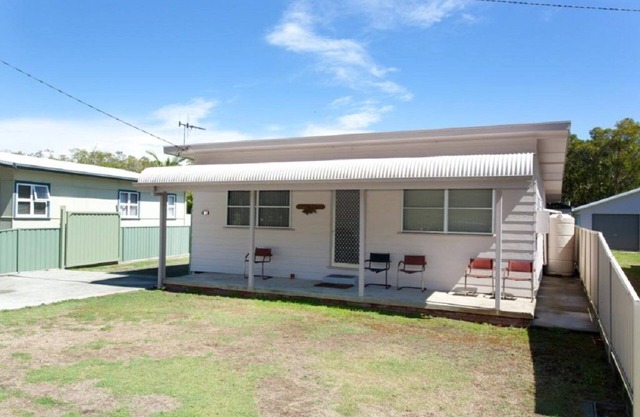 The Perfect Fisherman's House located easy close to Bay and Boat Launching