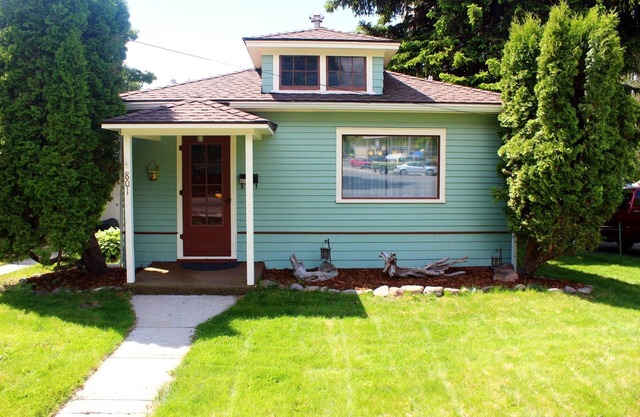 The Perfect University Vacation Home Dog Friendly