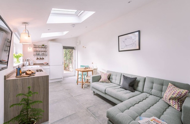 The Pigsty - sleeps 2 guests in 1 bedroom