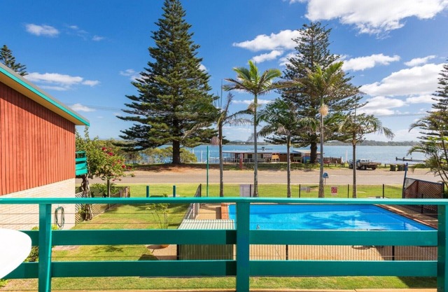 The Pines Units Manning Point