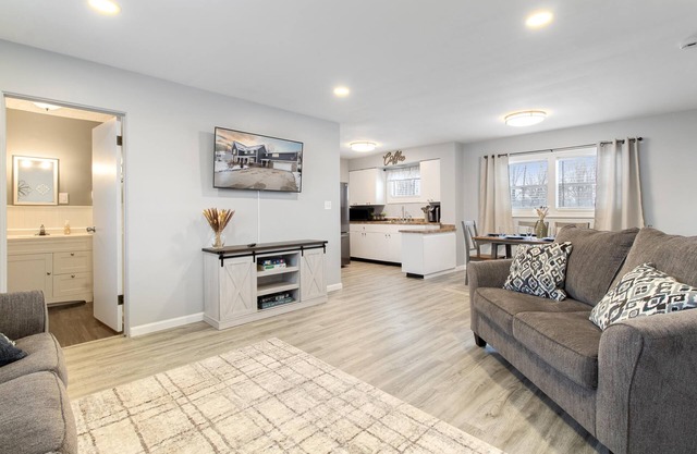 The Pinny City Suite