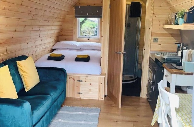 The Pod Over By