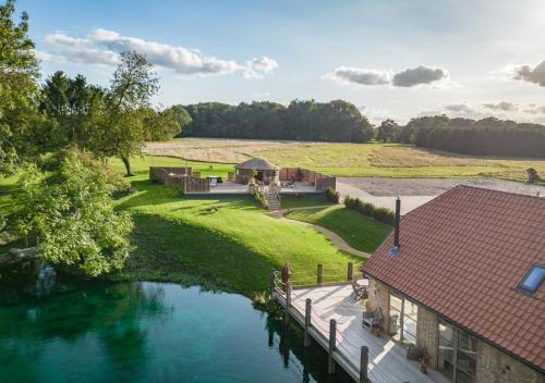 The Pond Barn